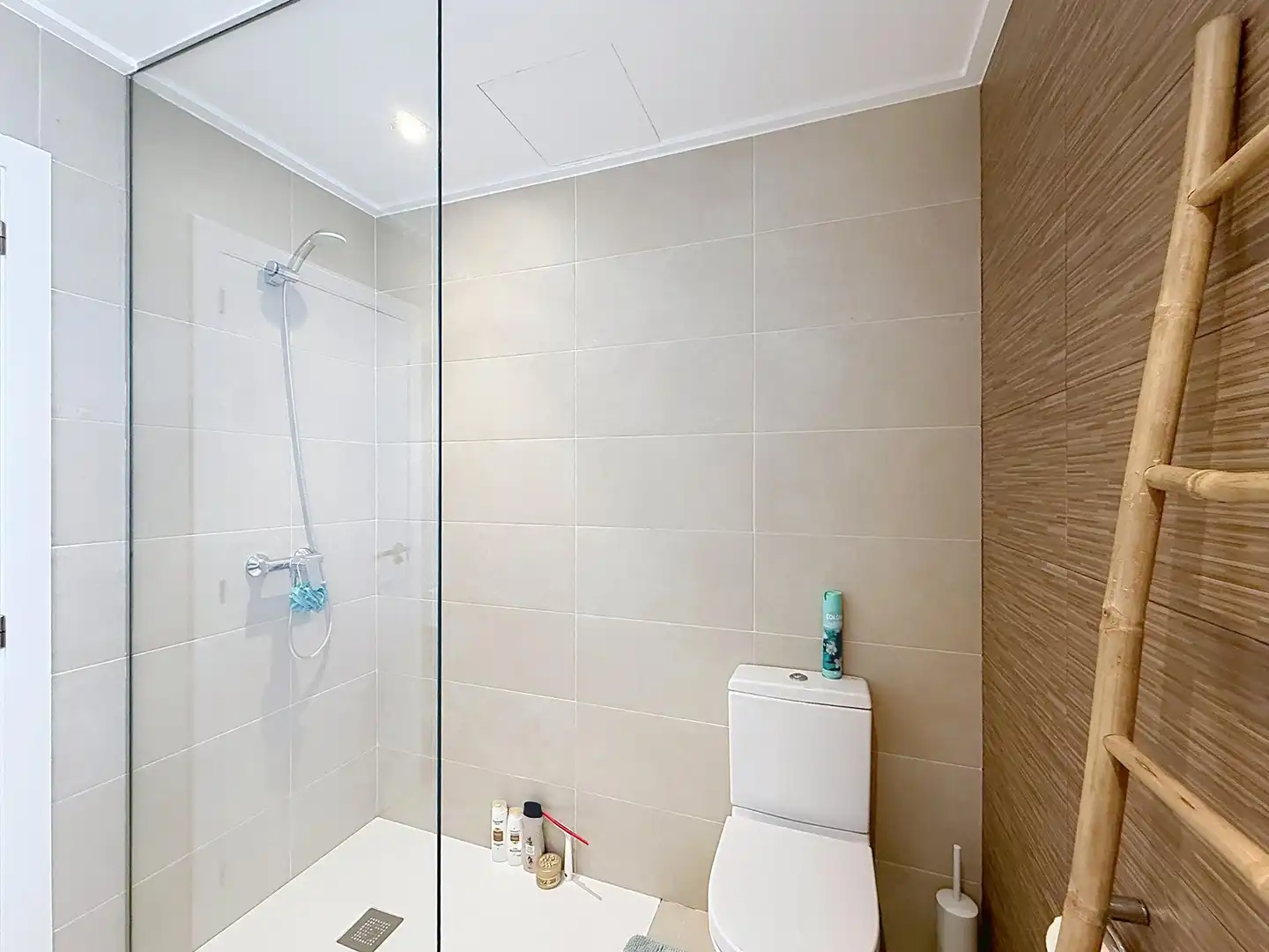 Baño de Casa o chalet en venta en Benitachell / El Poble Nou de Benitatxell con Aire acondicionado, Calefacción y Jardín privado