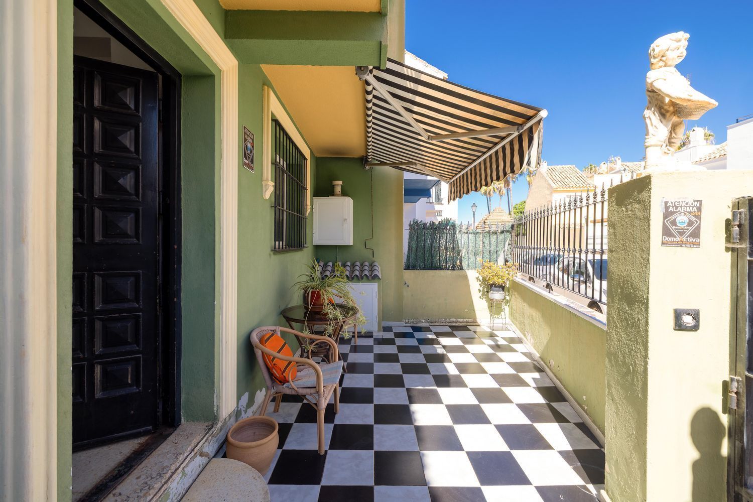 Vista exterior de Casa adosada en venta en Fuengirola con Aire acondicionado, Terraza y Trastero