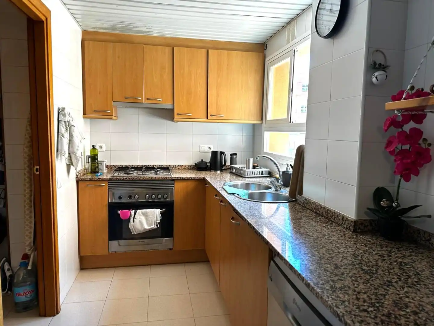 Kitchen of Flat for sale in Badalona  with Air Conditioner, Storage room and Balcony