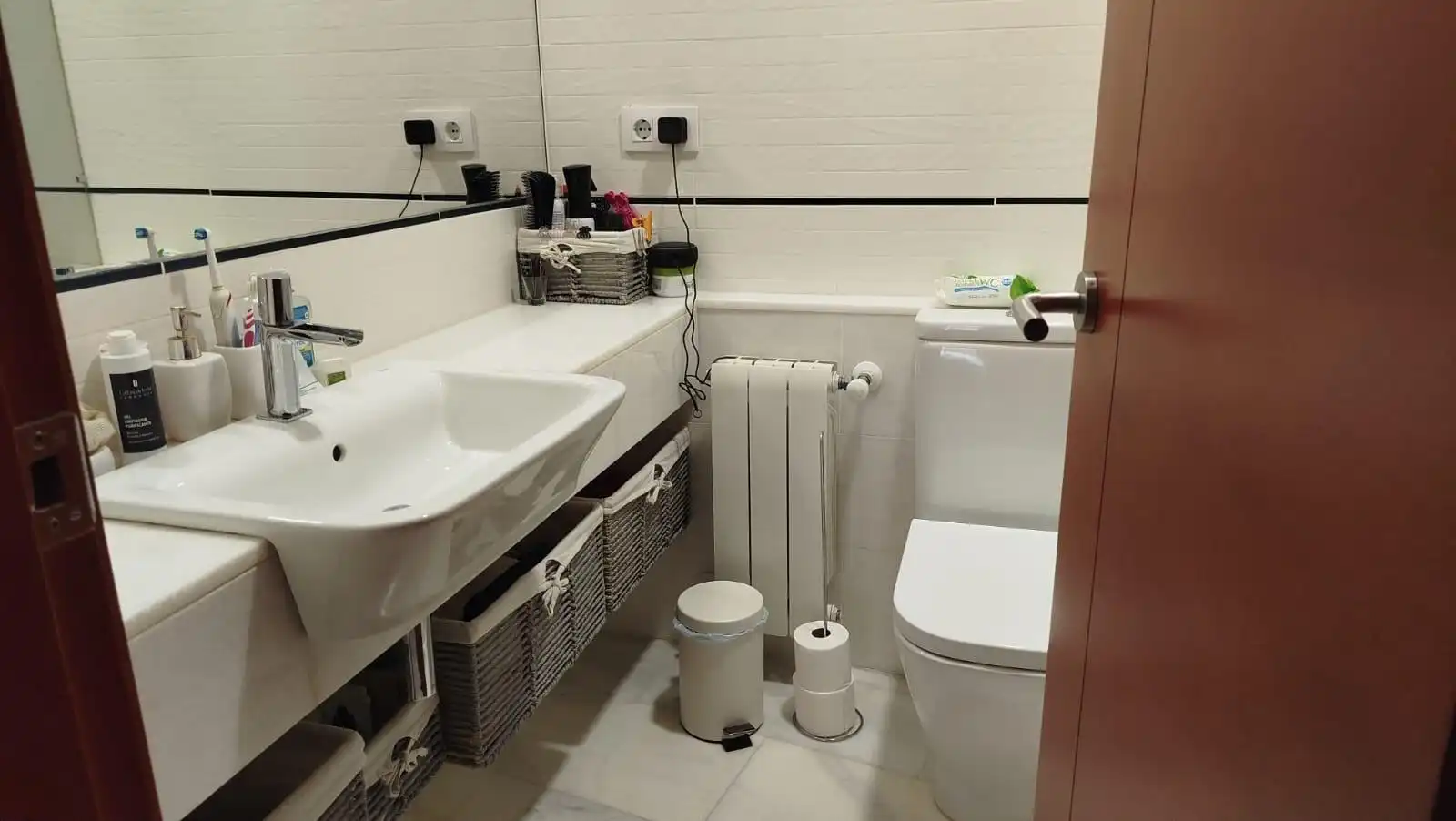Bathroom of Duplexes for rent in Córdoba  with Air Conditioner, Terrace and Furnished