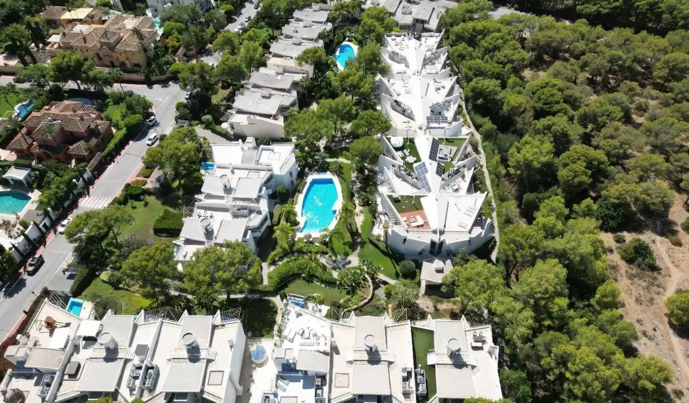 Vista exterior de Casa adosada en venta en Marbella con Aire acondicionado, Jardín privado y Terraza