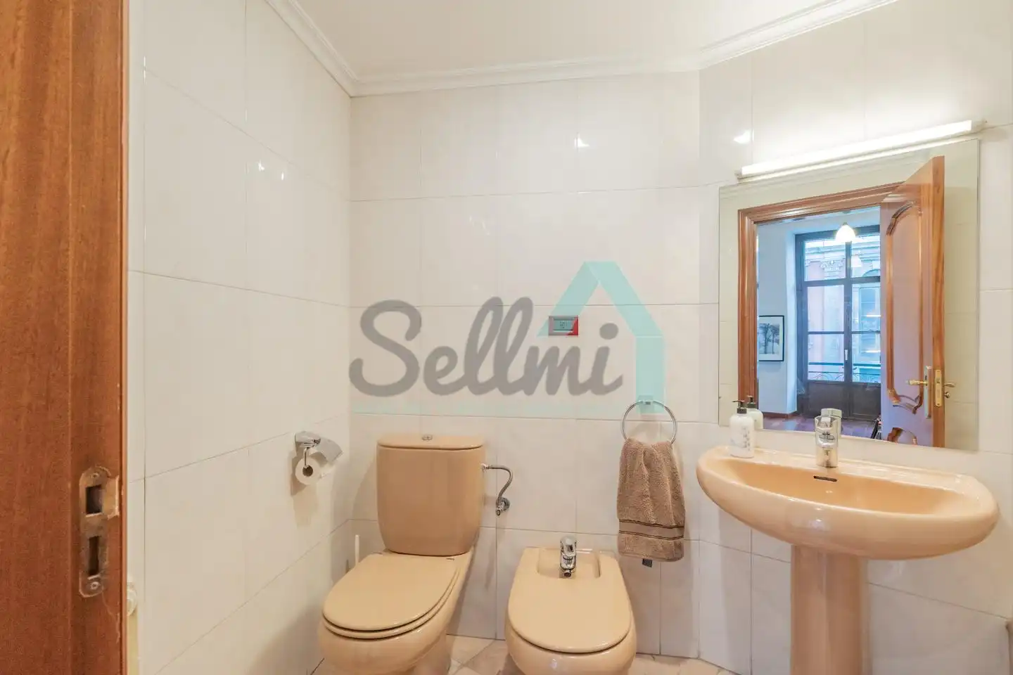 Badezimmer von Büro zur Miete in Oviedo  mit Heizung