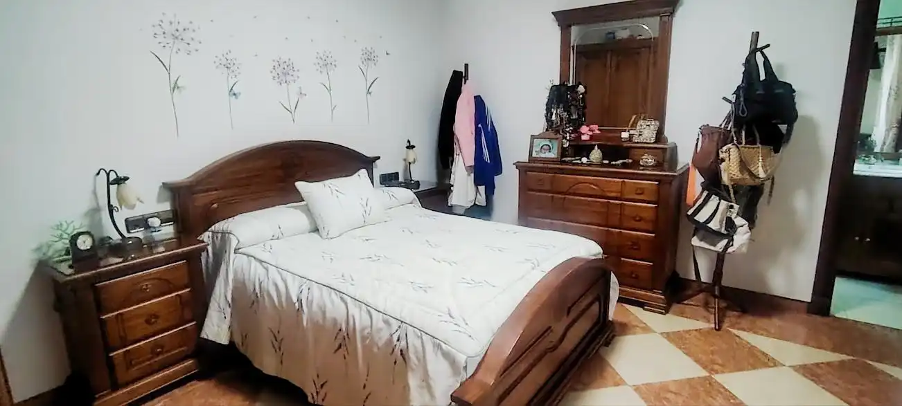 Schlafzimmer von Wohnung zum Verkauf in Linares mit Klimaanlage und Heizung
