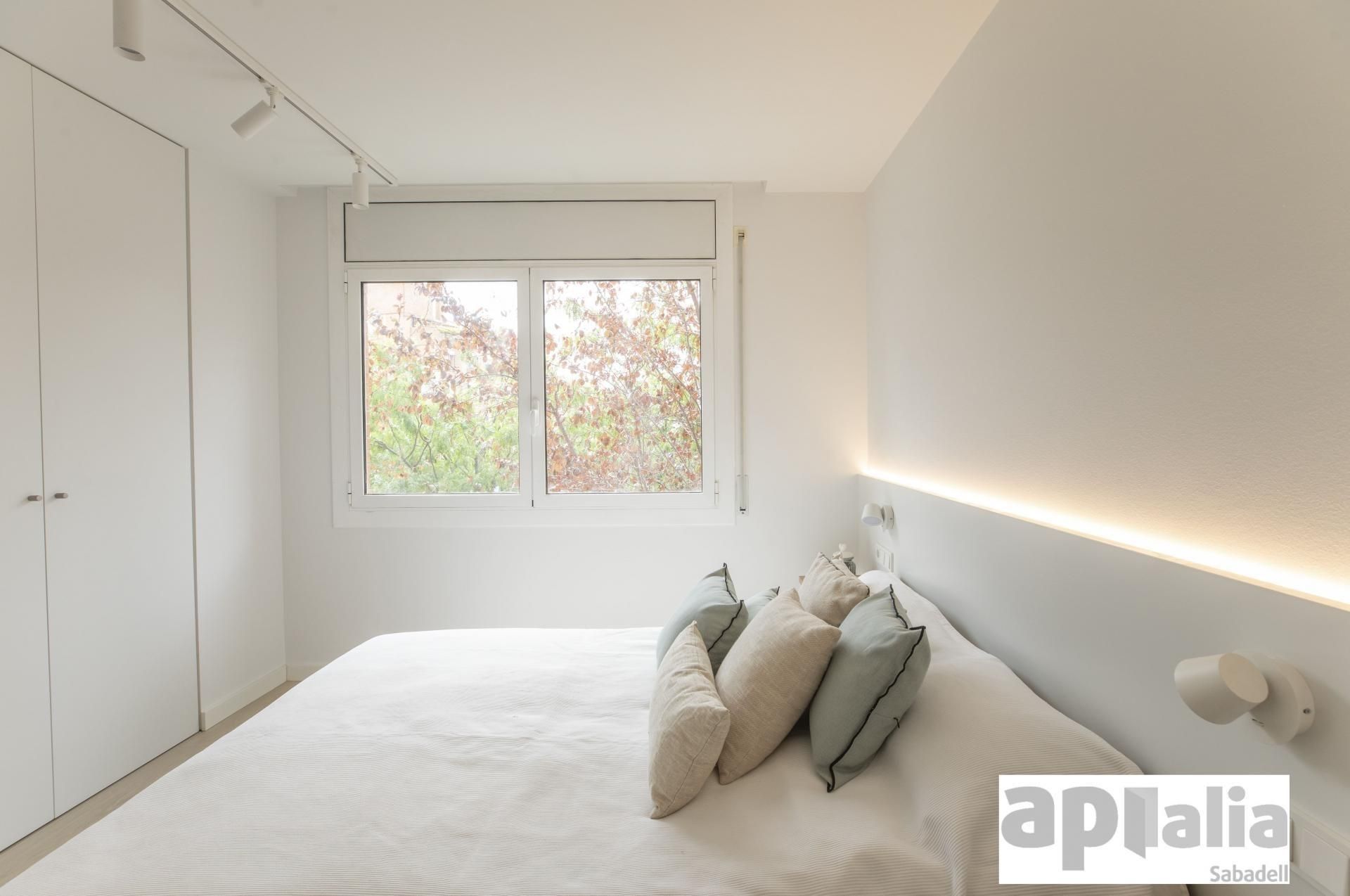 Bedroom of Flat for sale in Castellar del Vallès  with Heating, Terrace and Storage room
