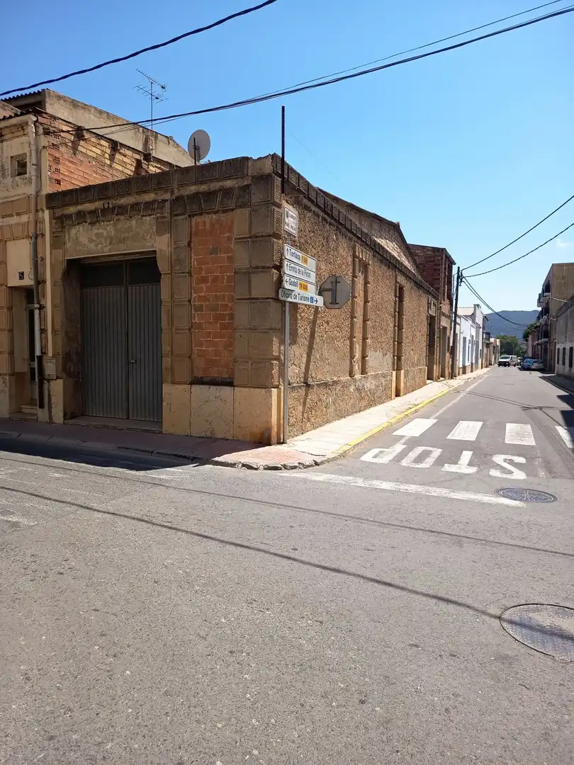 Nau industrial en venda a Pare Palau
