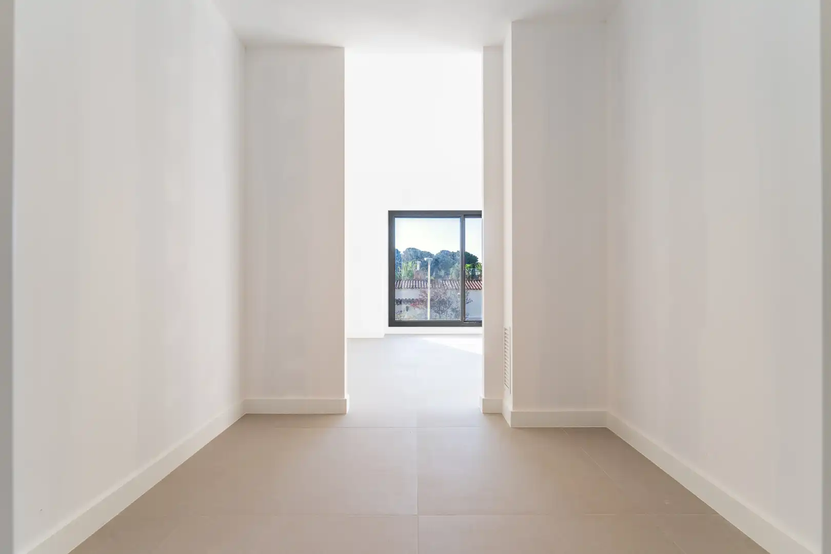Casa adosada en venta en Cambrils con Jardín privado, Piscina y Domótica