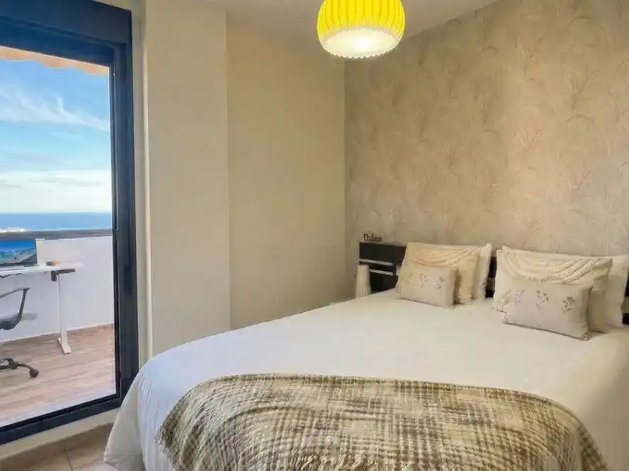 Schlafzimmer von Wohnung zur Miete in Mijas mit Klimaanlage, Privatgarten und Terrasse