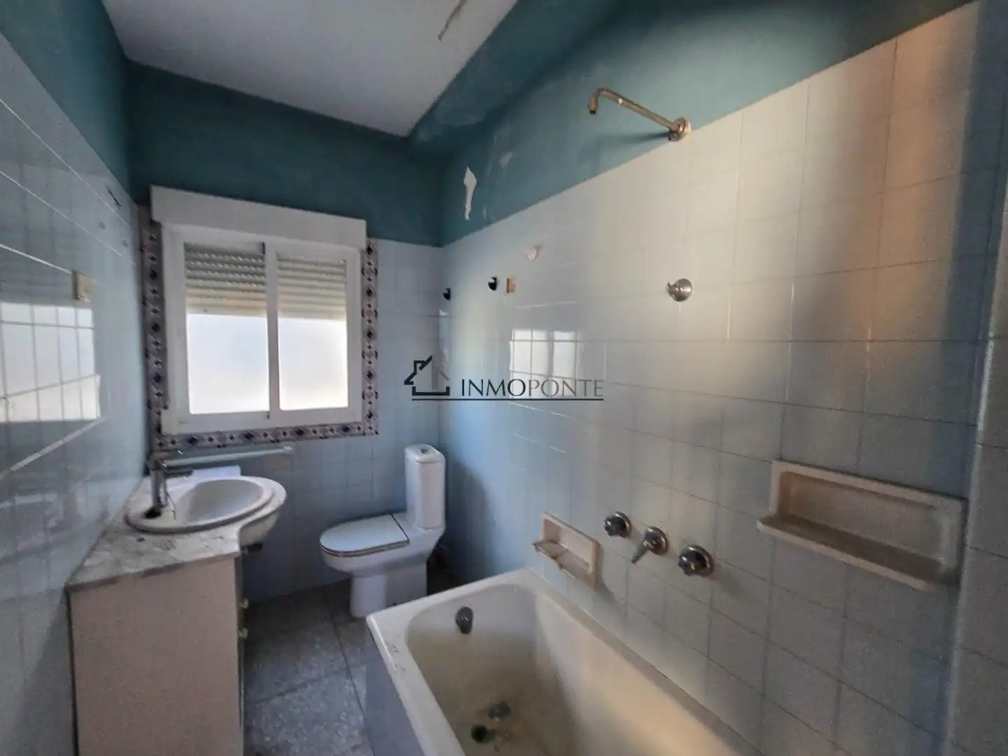 Bathroom of Flat for sale in Vilagarcía de Arousa  with Terrace