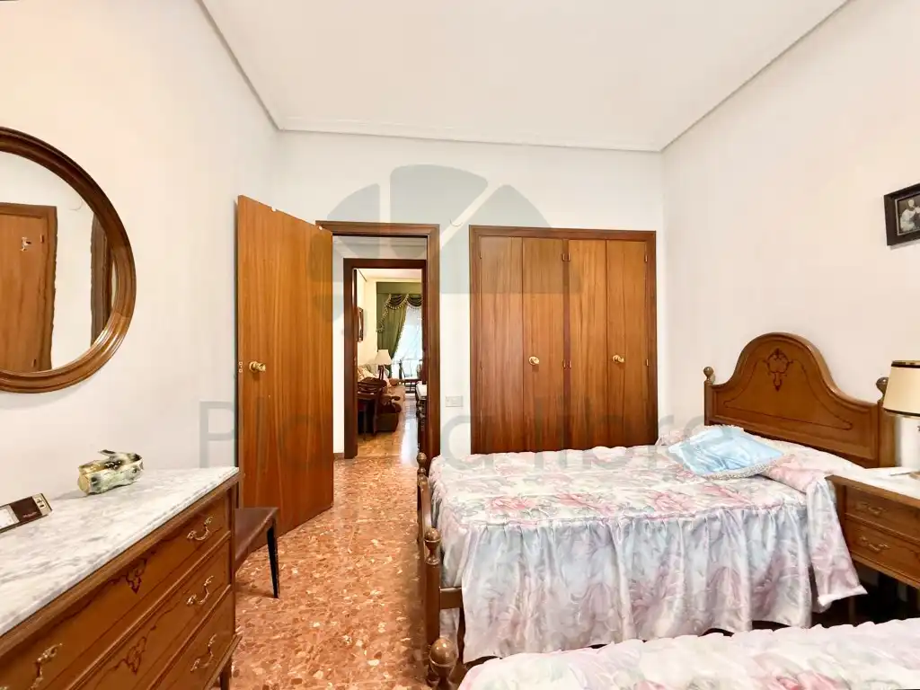 Bedroom of Flat for sale in  Logroño  with Air Conditioner, Heating and Balcony