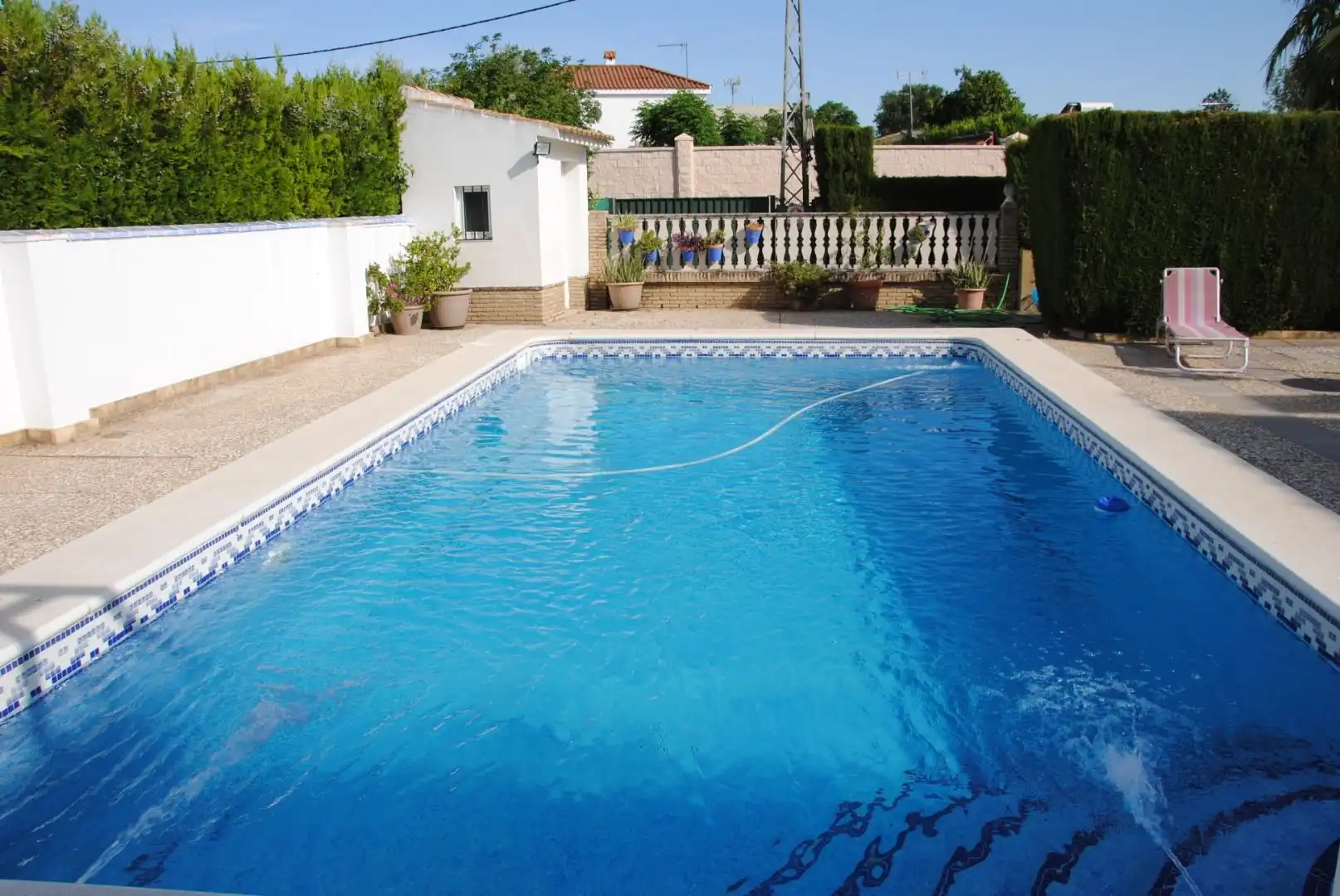 Piscina de Casa o xalet en venda en Espartinas amb Aire condicionat, Calefacció i Jardí privat