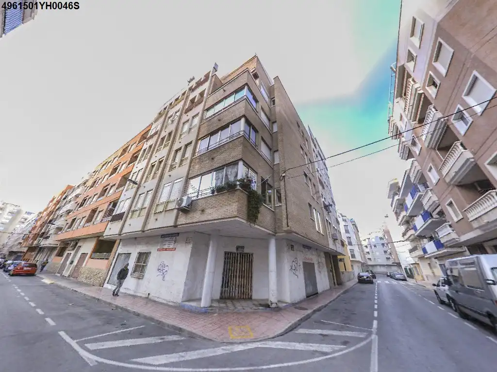 Piso en venta en Calle PEDRO LORCA, N º 150, Planta 5º, Puerta DR.(C), Edificio AMARION Registralmente situada en el edificio Amarion, calle Prolongación de Don Pedro Lorca esquina calle Bergantín, planta 5ª o ático,