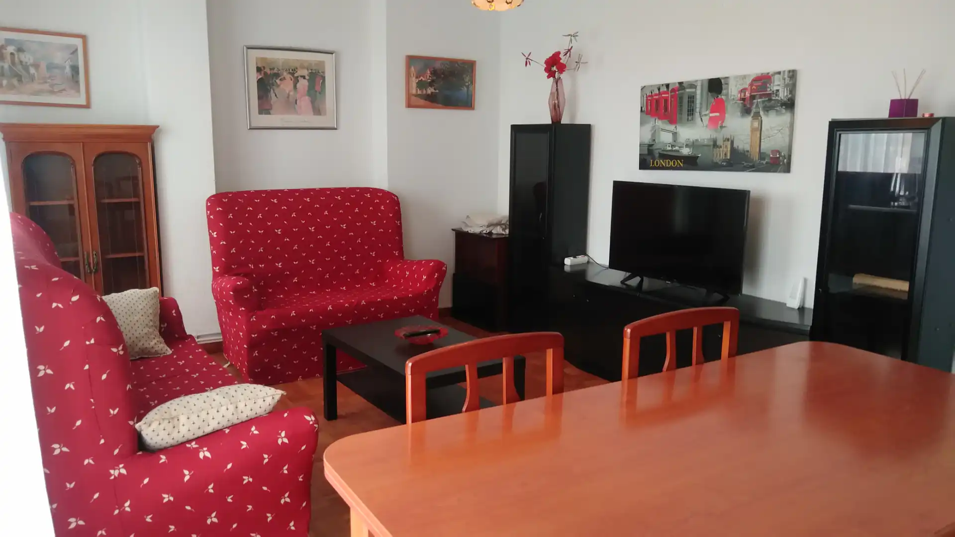Sala d'estar de Pis de lloguer en Santander amb Calefacció, Moblat i Forn