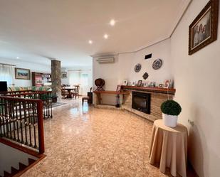 House or chalet for sale in Segart  with Air Conditioner, Private garden and Storage room