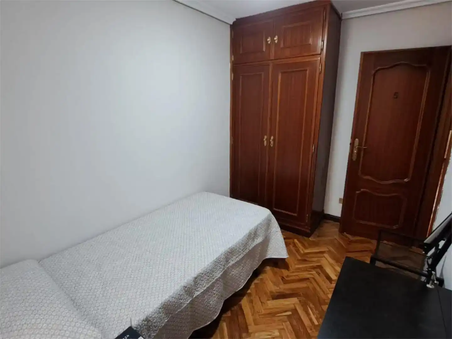 Dormitori de Pis per a compartir en Caño Argales 