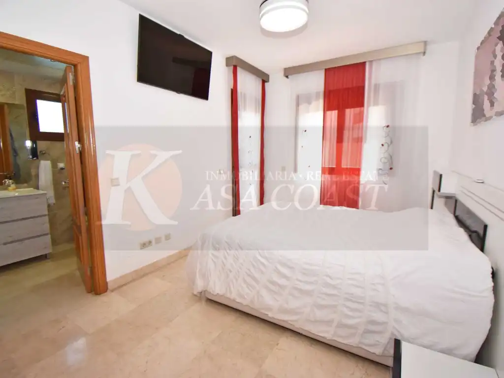 Bedroom of Flat for sale in Mijas  with Air Conditioner, Private garden and Terrace