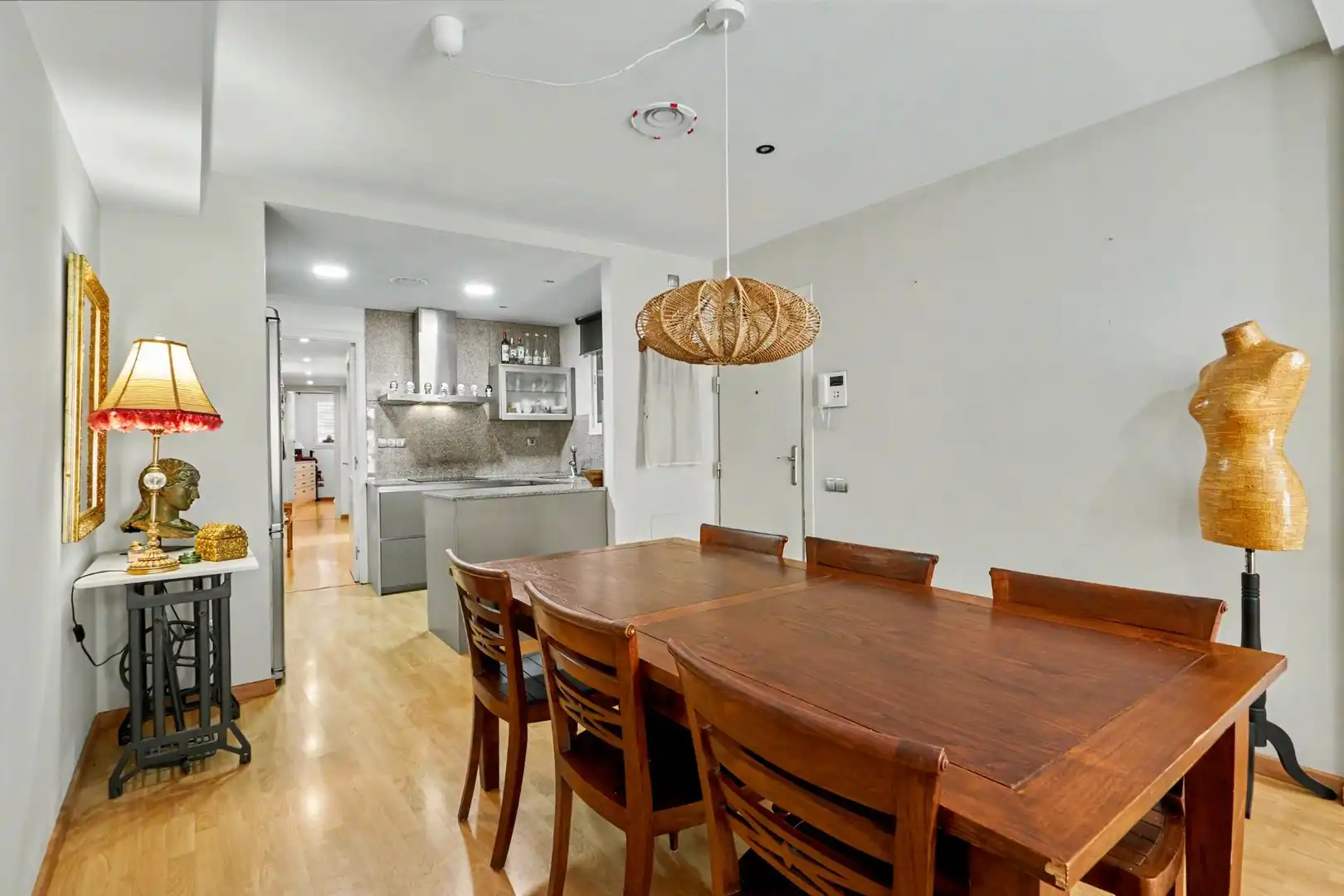 Dining room of Flat for sale in Barcelona  with Air Conditioner, Heating and Parquet flooring