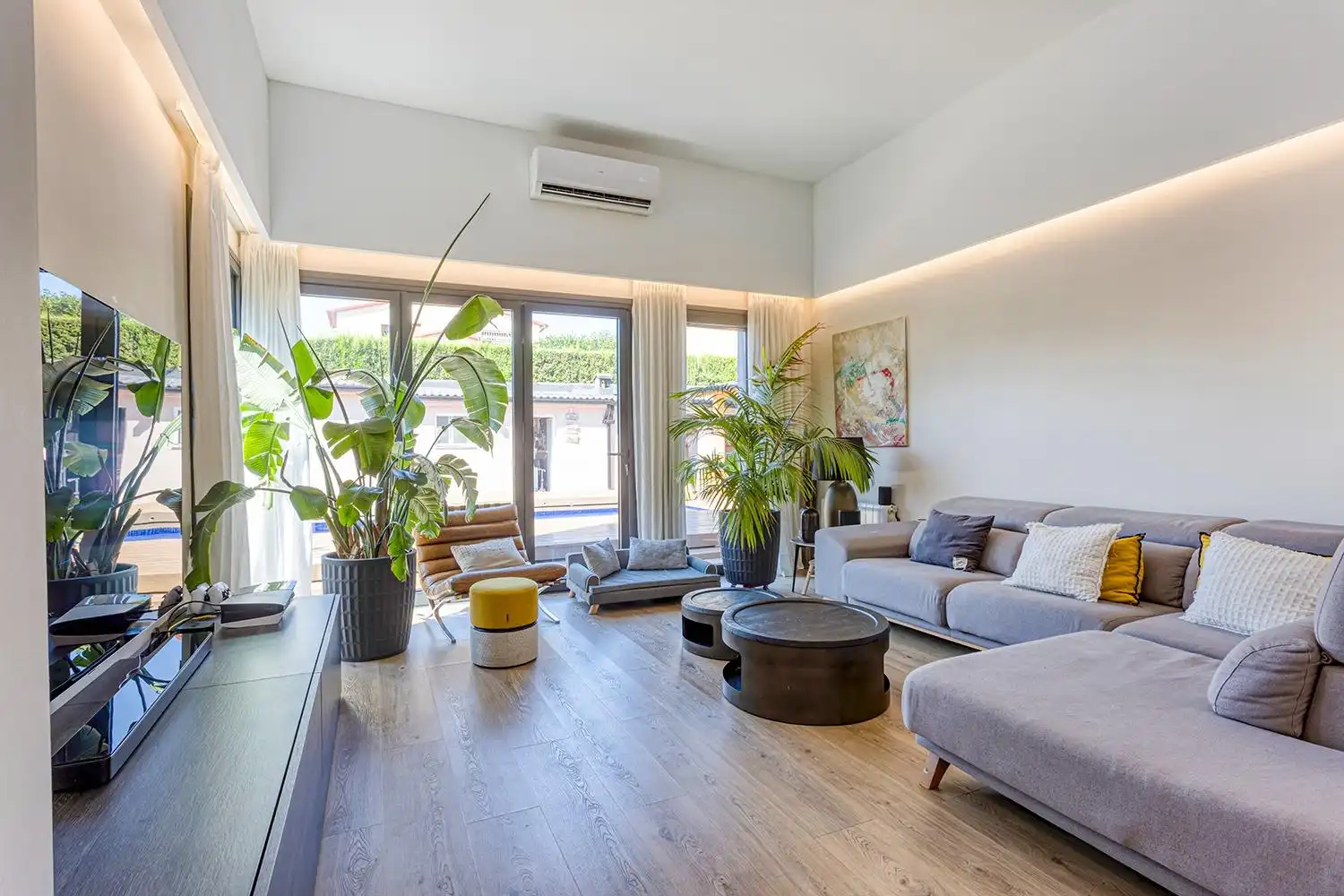Sala d'estar de Casa o xalet en venda en La Torre de Claramunt amb Jardí privat, Terrassa i Traster