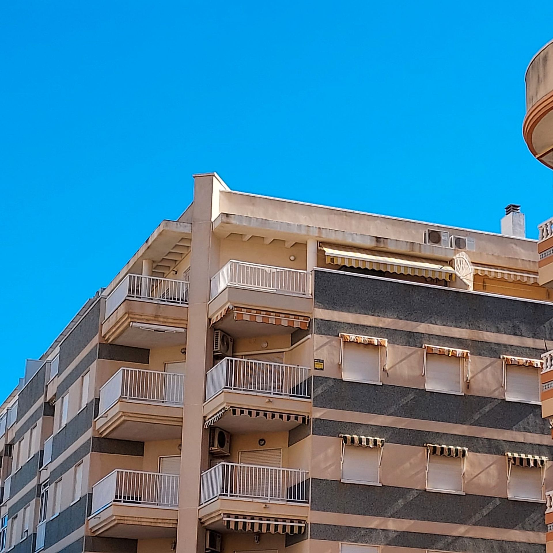 Exterior view of Attic for sale in Torrevieja  with Air Conditioner, Terrace and Furnished