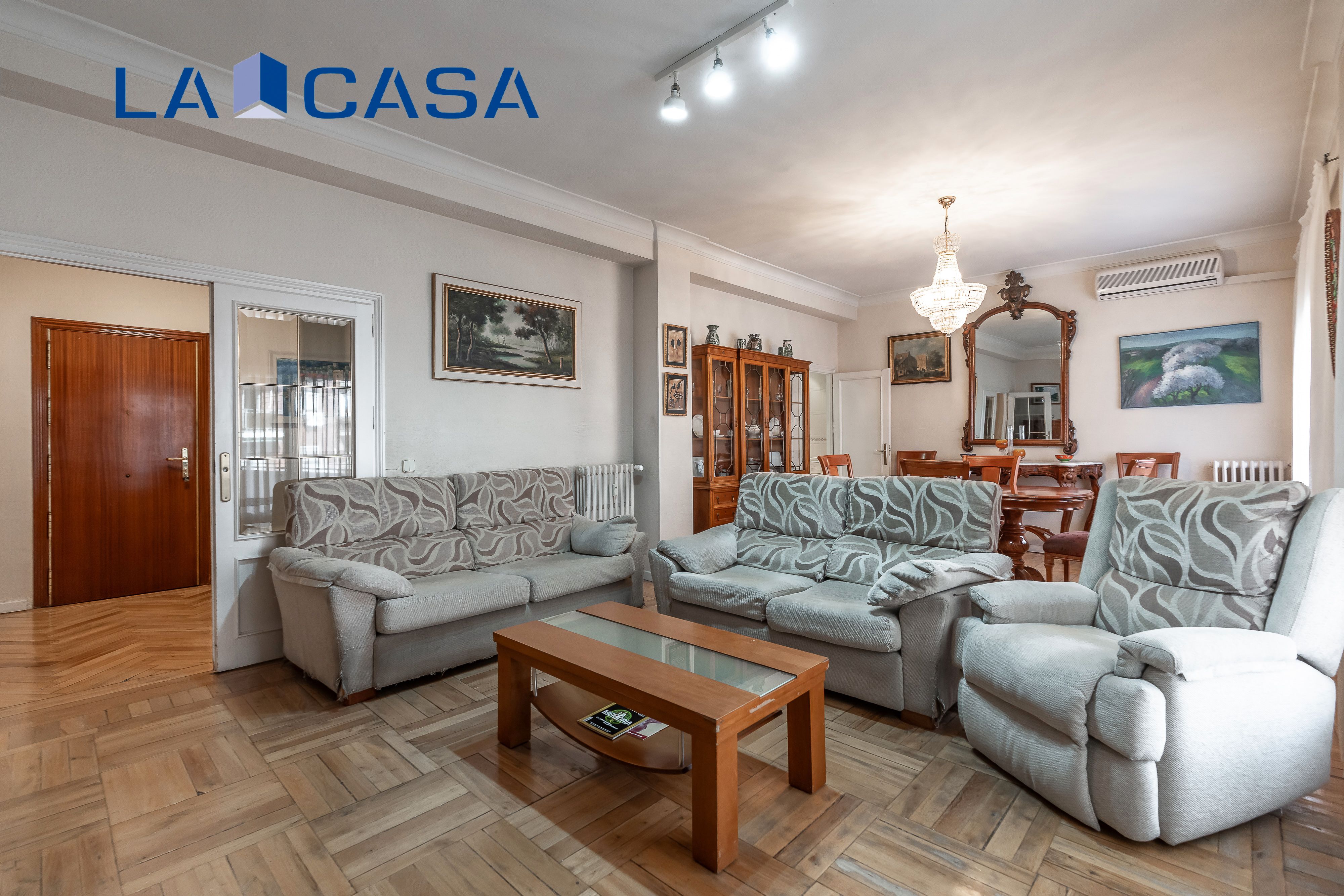 Living room of Flat for sale in  Madrid Capital  with Heating and Terrace
