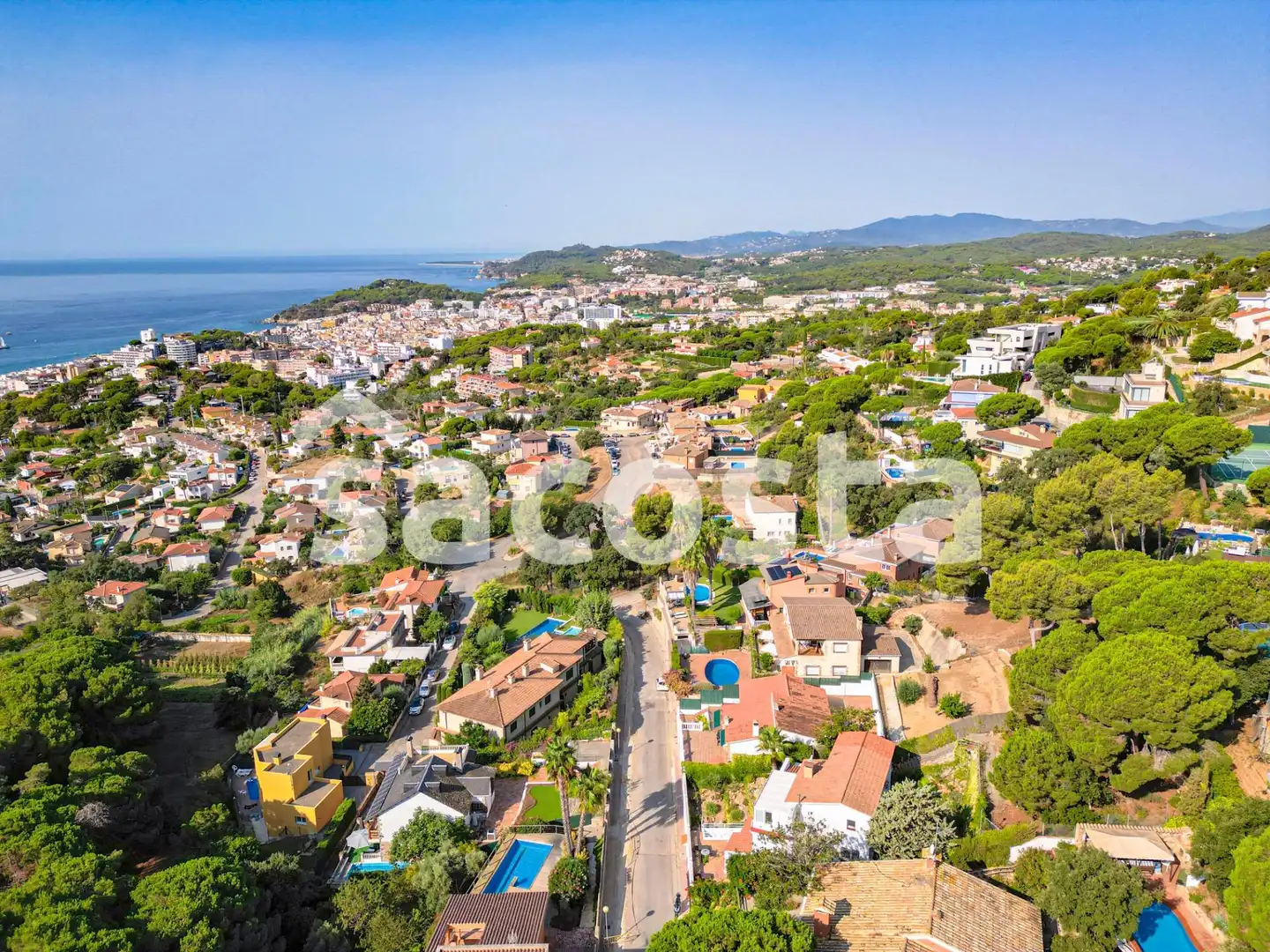 Außenansicht von Haus oder Chalet zum Verkauf in Lloret de Mar mit Klimaanlage, Heizung und Terrasse