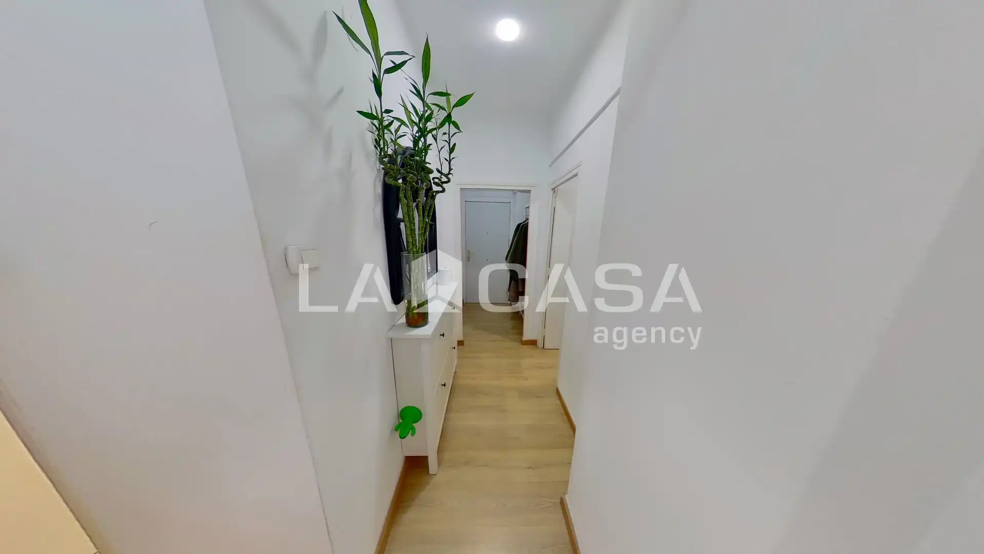 Piso en venta en Barcelona con Balcón