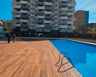 Swimming pool of Flat for sale in  Barcelona Capital  with Air Conditioner and Terrace