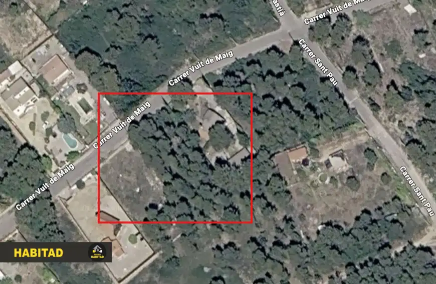 Terreno residenziale in vendita a Carrer Vuit de Maig 600