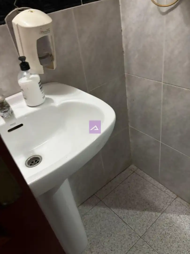 Baño de Local en venta en Picassent con Terraza