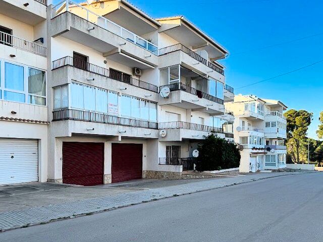 Exterior view of Apartment for sale in L'Escala  with Terrace, Furnished and Washing machine