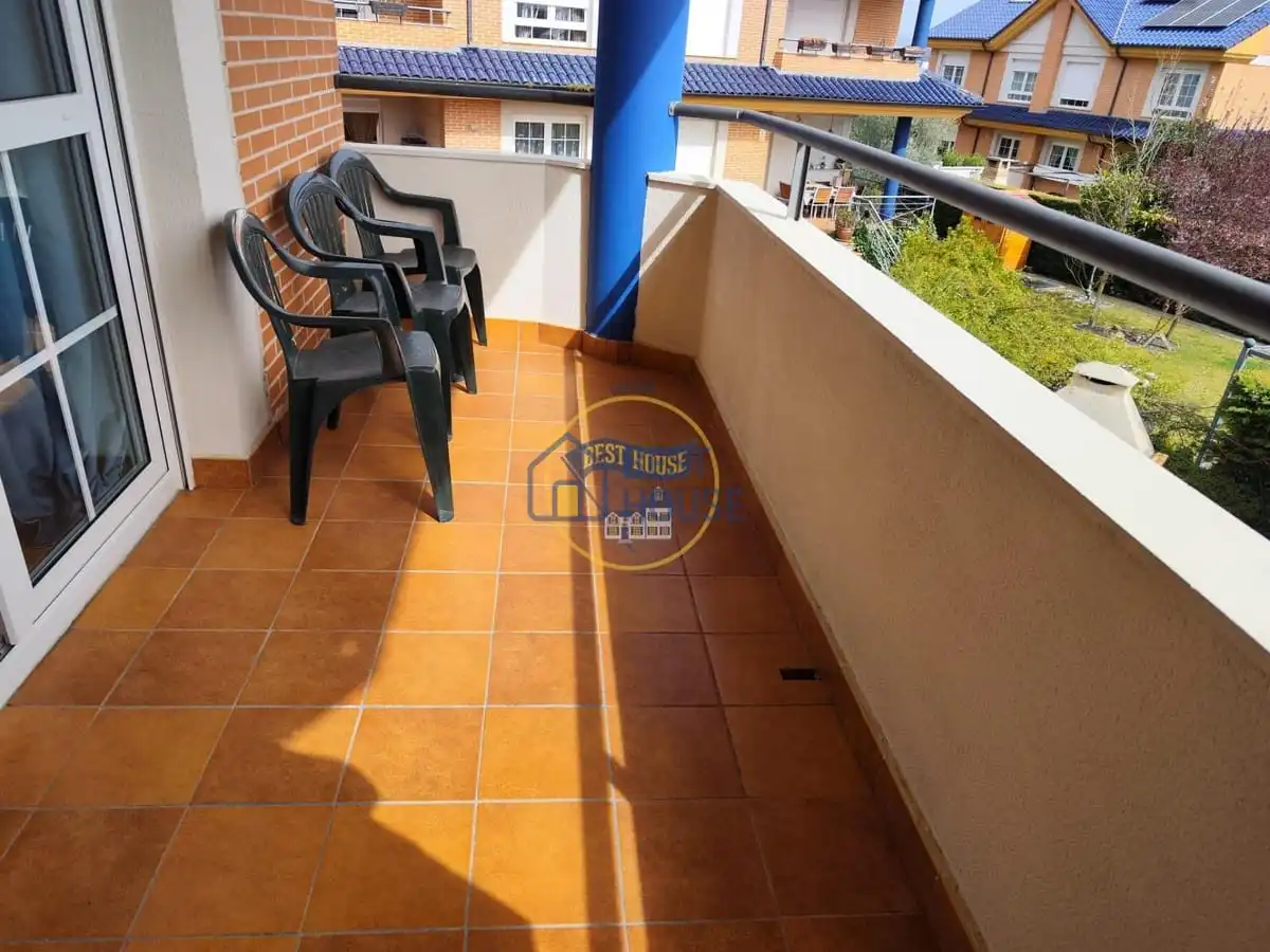 Casa pareada con piscina en venta en Villaquilambre, imagen 37
