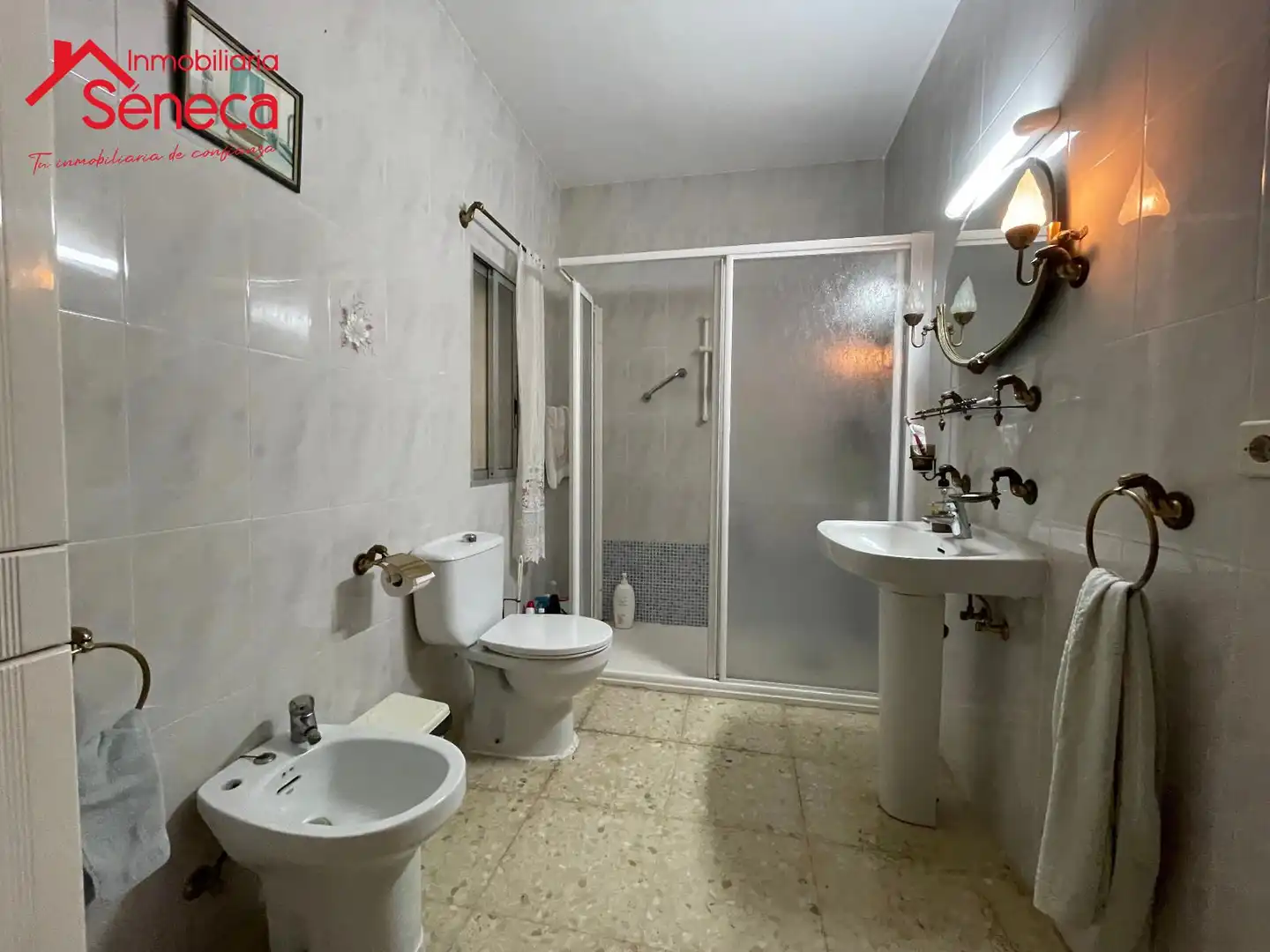 Bathroom of Houses for sale in Córdoba  with Air Conditioner, Heating and Terrace