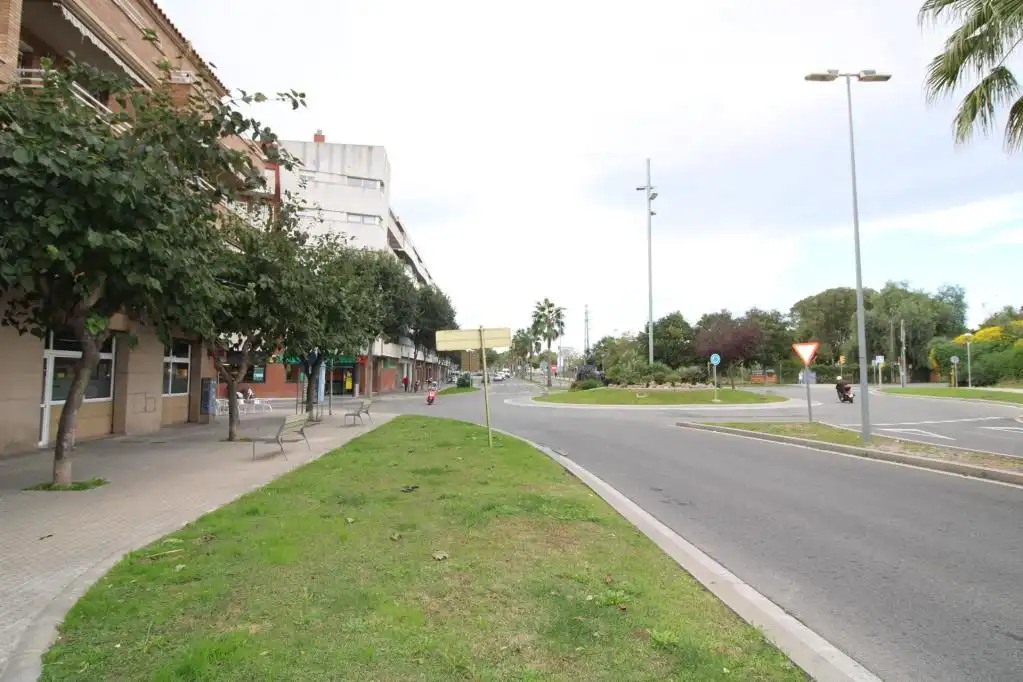 Parking with lift for sale in IBERICA, imagen 10