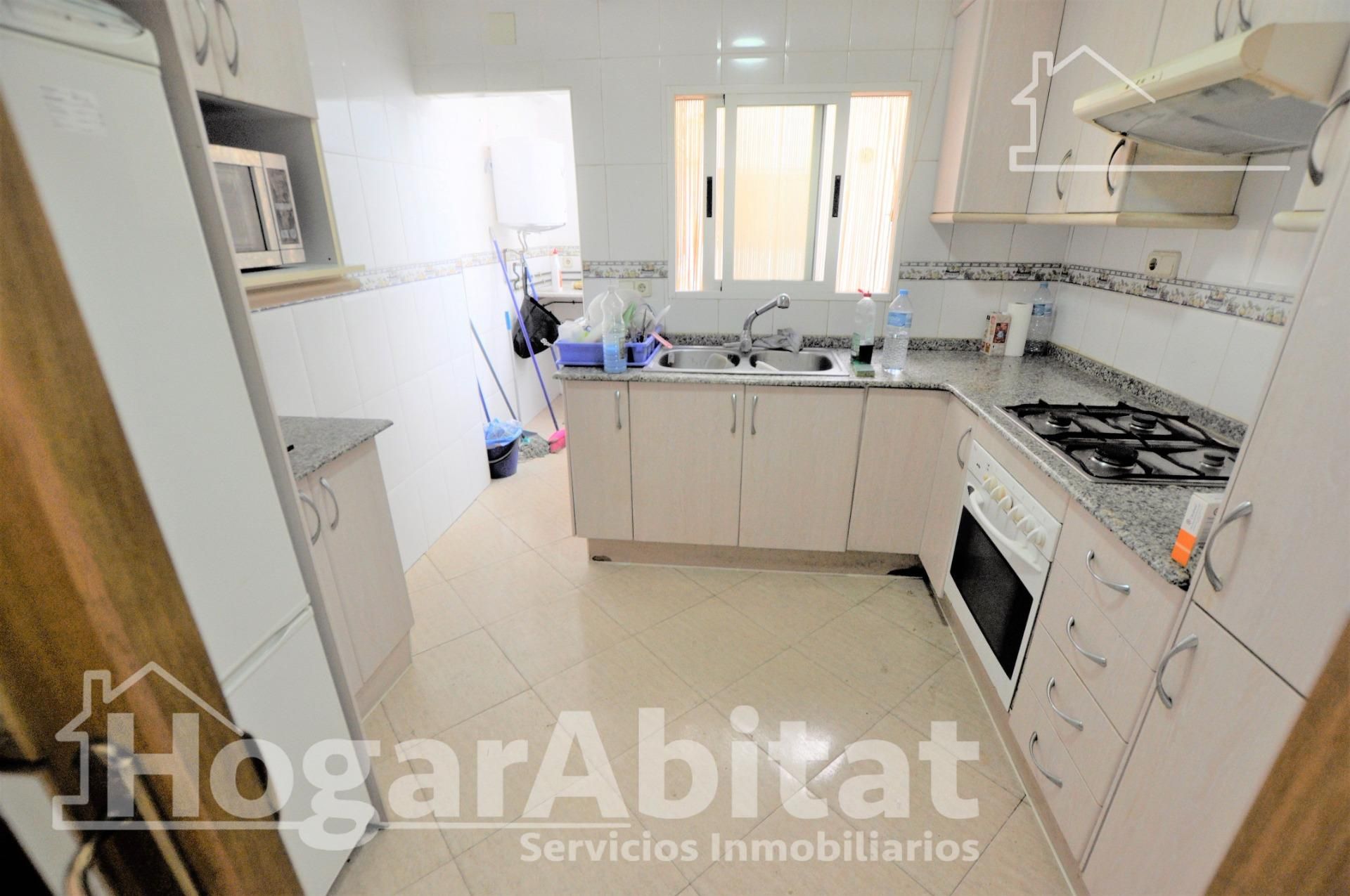 Kitchen of Flat for sale in Rafelbuñol / Rafelbunyol  with Air Conditioner, Terrace and Storage room
