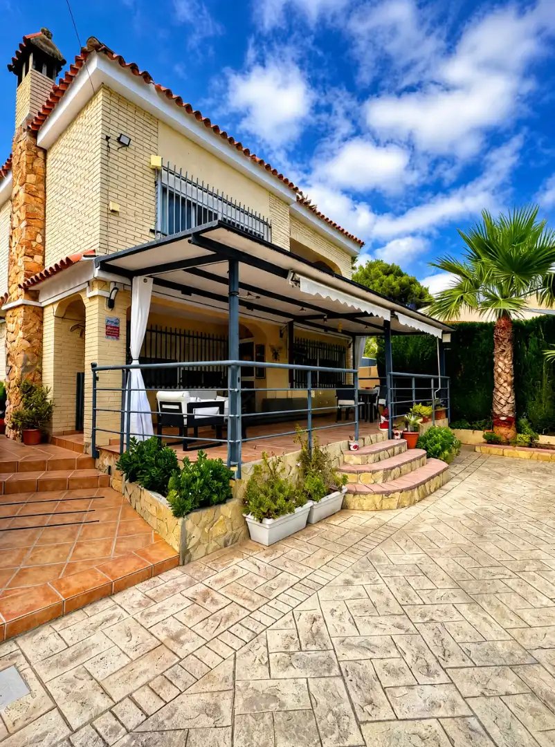 Terraza de Casa o chalet en venta en Montserrat con Jardín privado, Terraza y Trastero