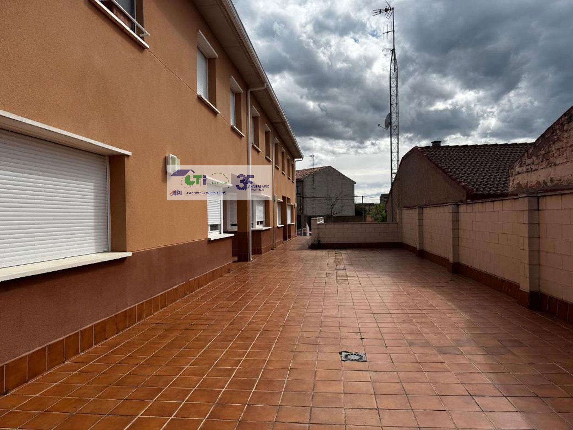 Exterior view of House or chalet for sale in Luceni