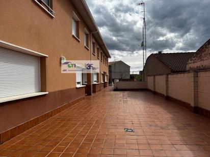 Exterior view of House or chalet for sale in Luceni