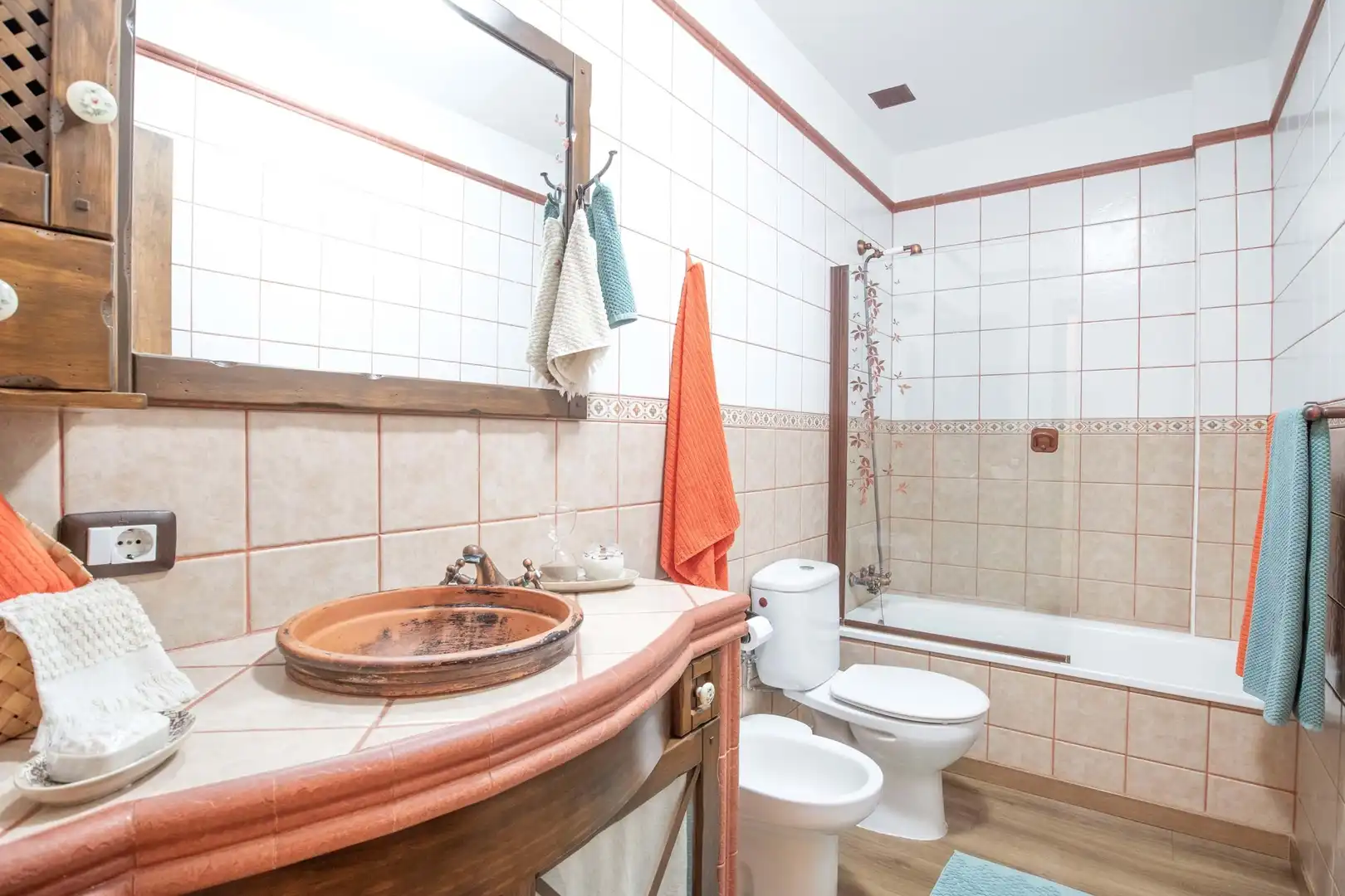 Baño de Piso en venta en Los Realejos con Terraza, Trastero y Amueblado