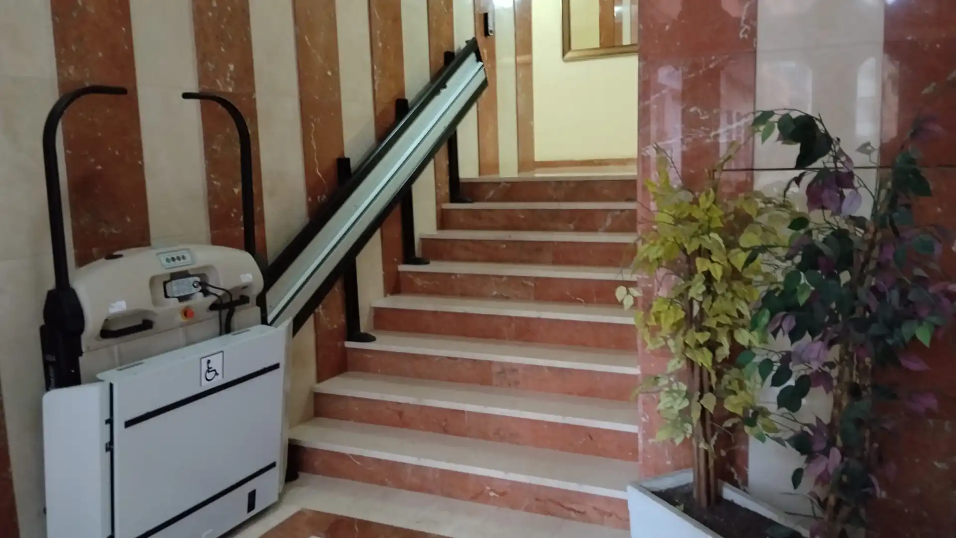 Piso en venta en San Vicente del Raspeig / Sant Vicent del Raspeig con Aire acondicionado, Calefacción y Terraza