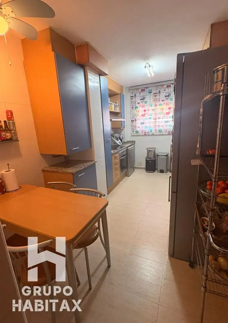 Dúplex en venta en Calle BARBERA DEL VALLES, Can Clos - Pinetons