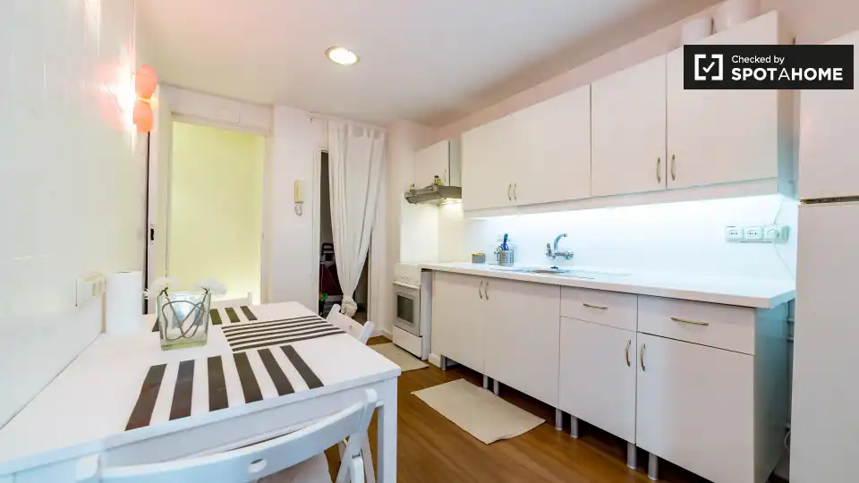 Room in Valencia, Valencia