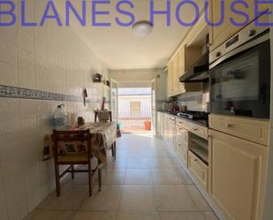 Kitchen of Flat for sale in Blanes  with Balcony