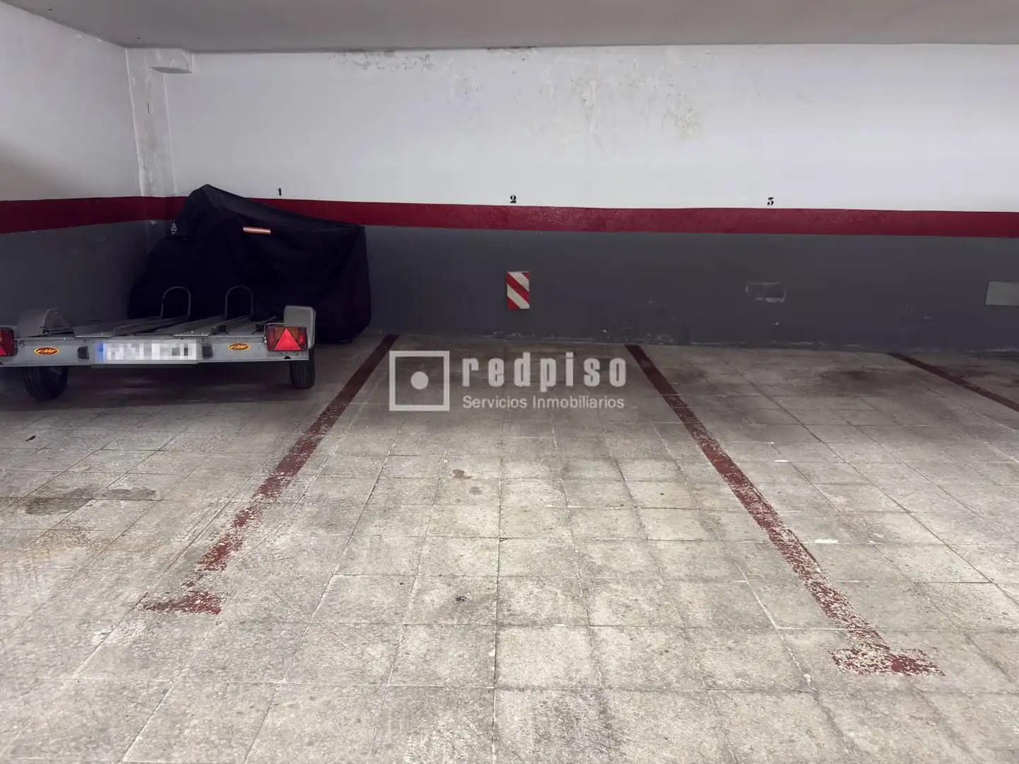 Parking de Casa o chalet de alquiler en Madrid con Aire acondicionado, Terraza y Trastero