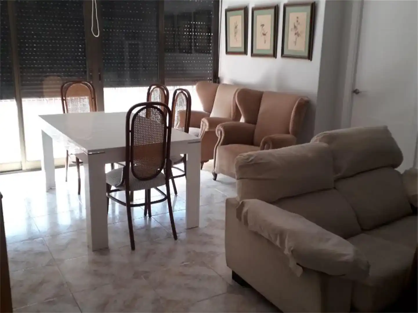 Sala d'estar de Àtic de lloguer en  Granada Capital amb Aire condicionat i Balcó