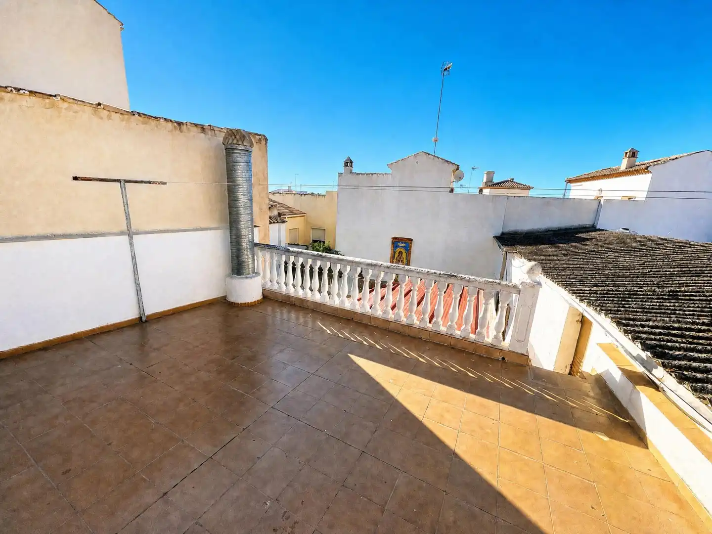 Exterior view of Houses for sale in Arjonilla  with Community pool