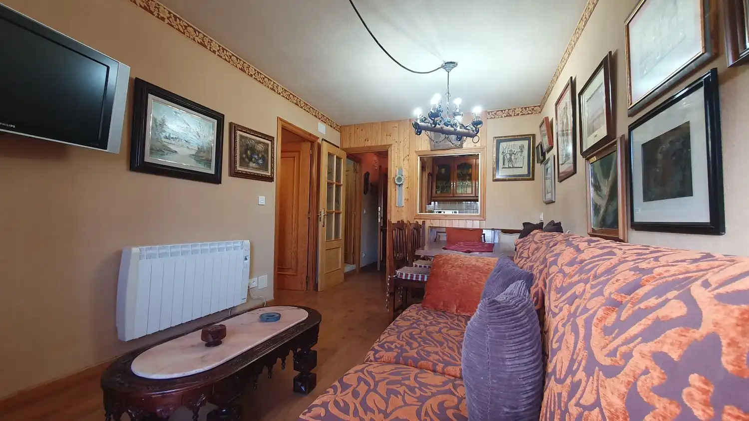 Sala de estar de Piso en venta en Lena con Calefacción y Piscina