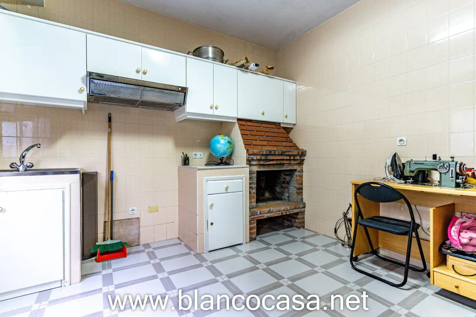 Cocina de Casa o chalet en venta en Malpica de Bergantiños con Calefacción, Trastero y Amueblado
