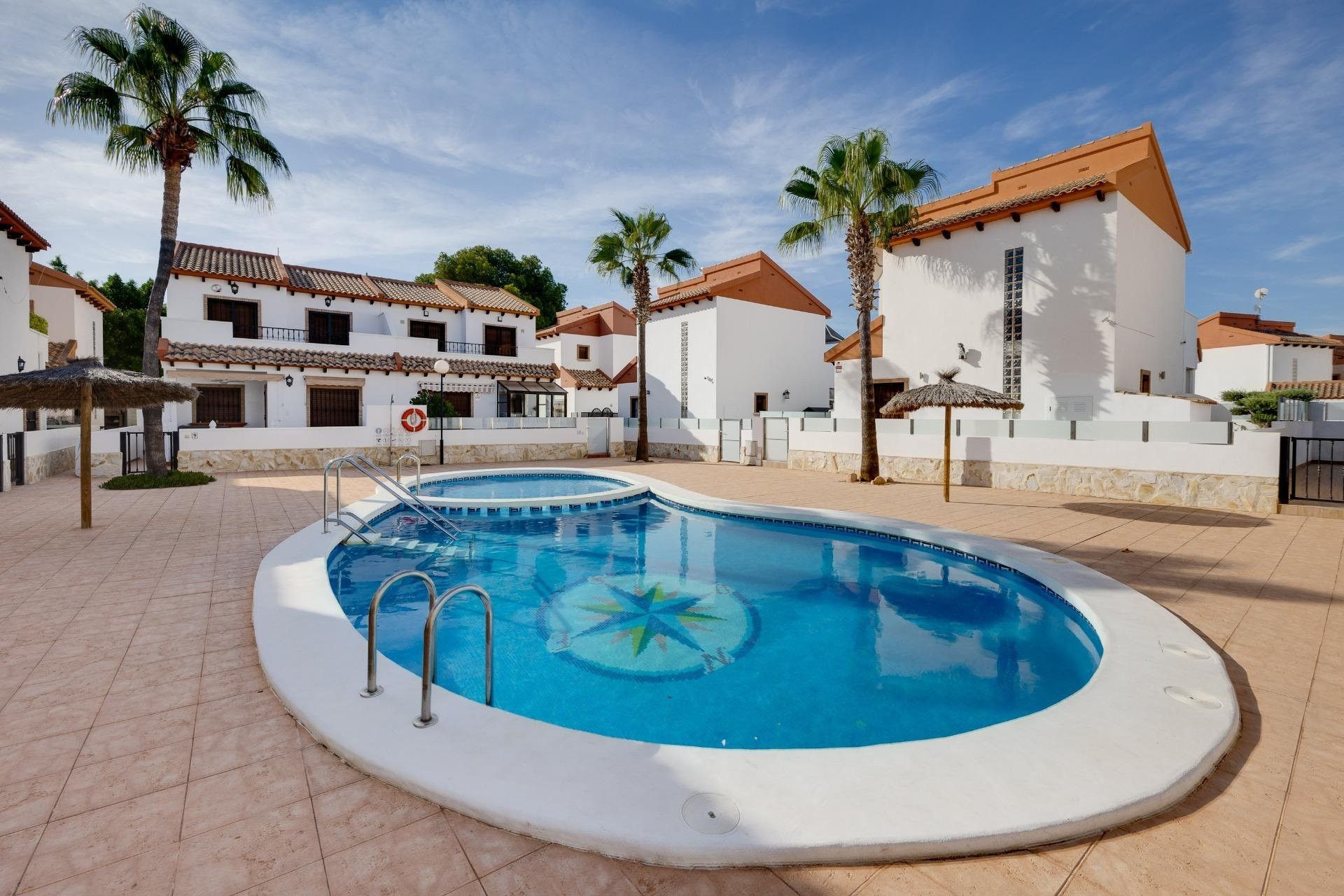 Swimming pool of House or chalet for sale in Orihuela  with Air Conditioner, Private garden and Terrace