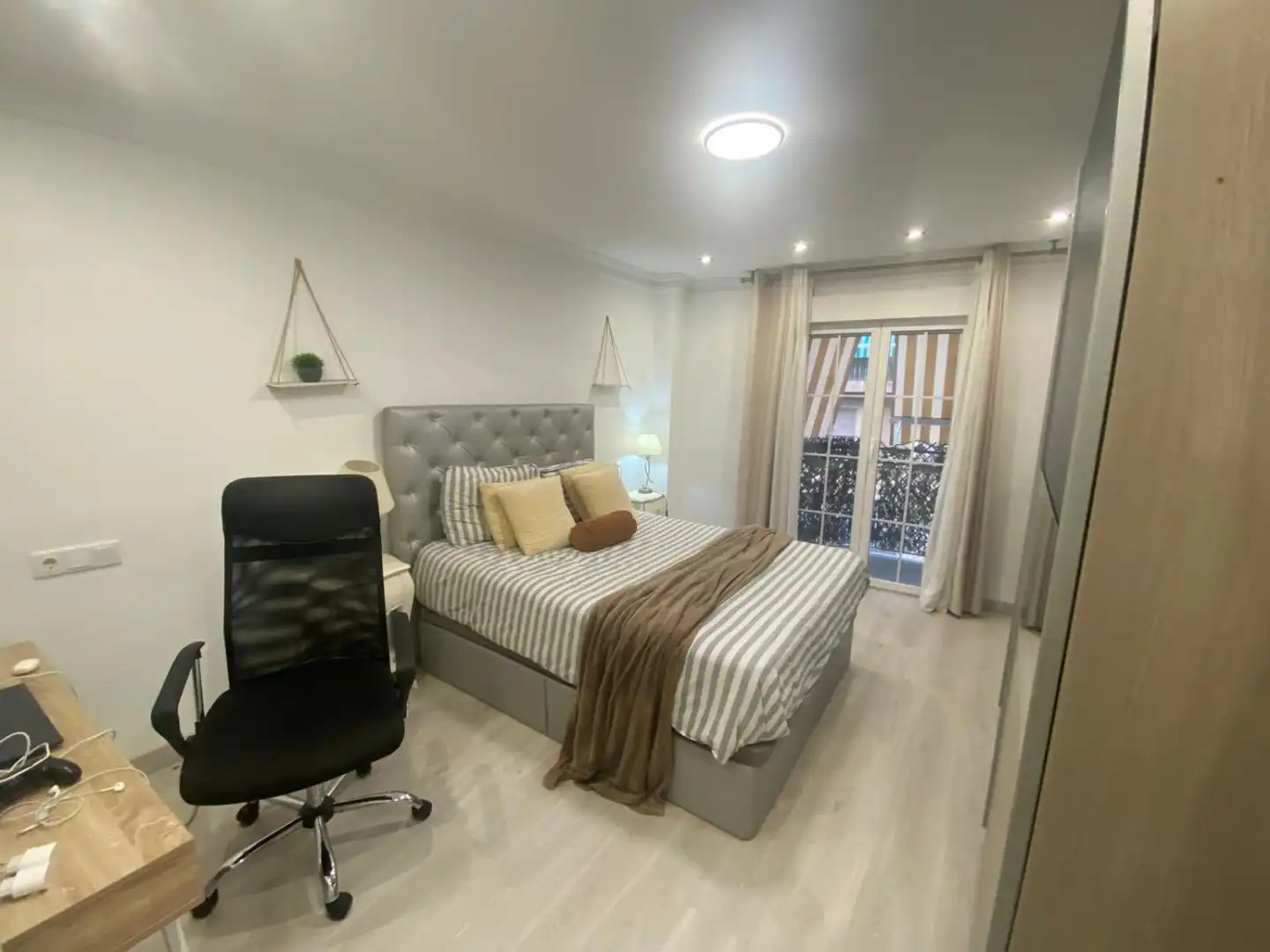 Habitación de Casa adosada en venta en Elche / Elx con Calefacción y Terraza