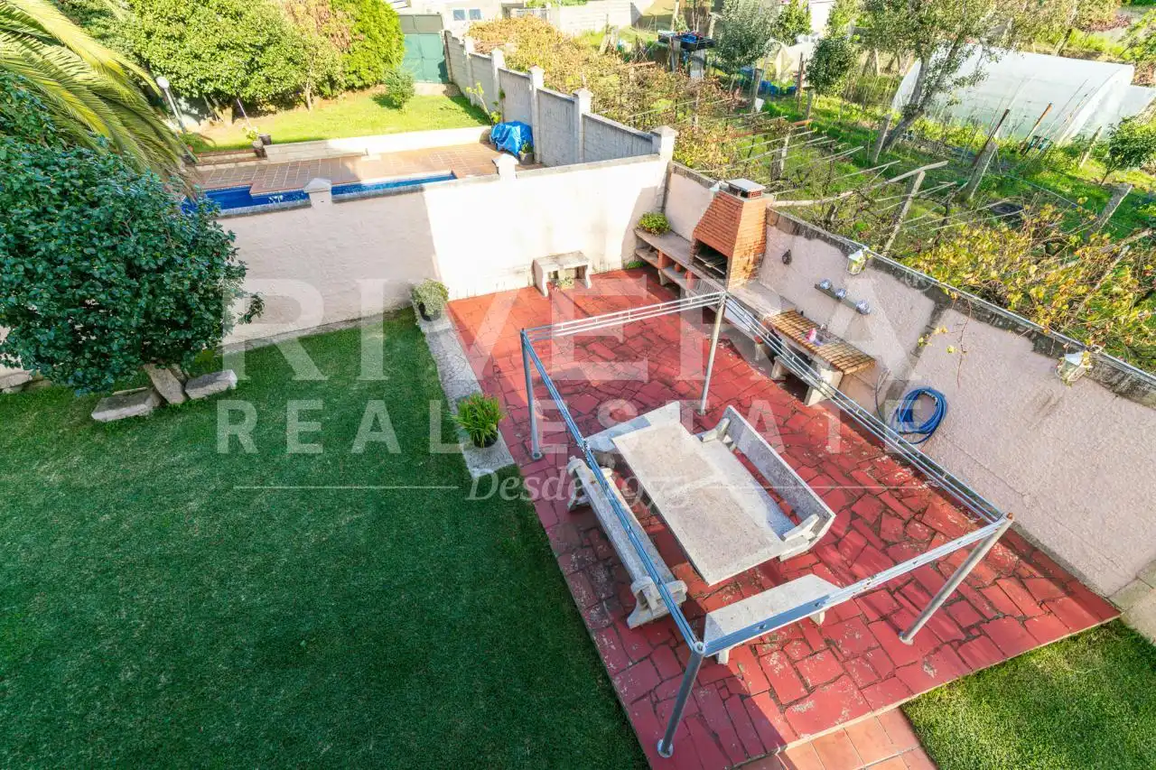 Jardín de Casa o chalet en venta en Vigo  con Calefacción, Jardín privado y Parquet