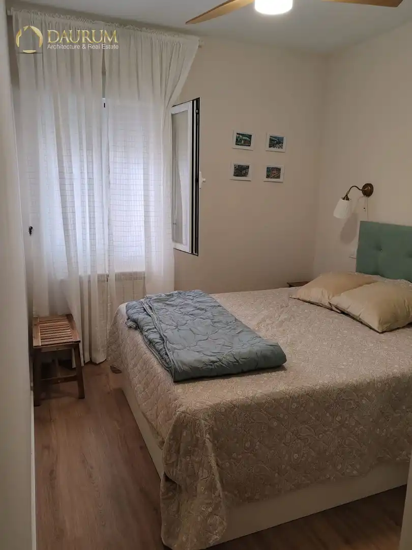 Bedroom of Flat for sale in Madrid  with Air Conditioner and Heating